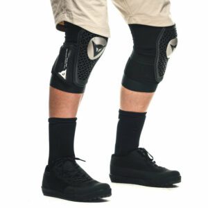 GINOCCHIERE DAINESE RIVAL PRO KNEE